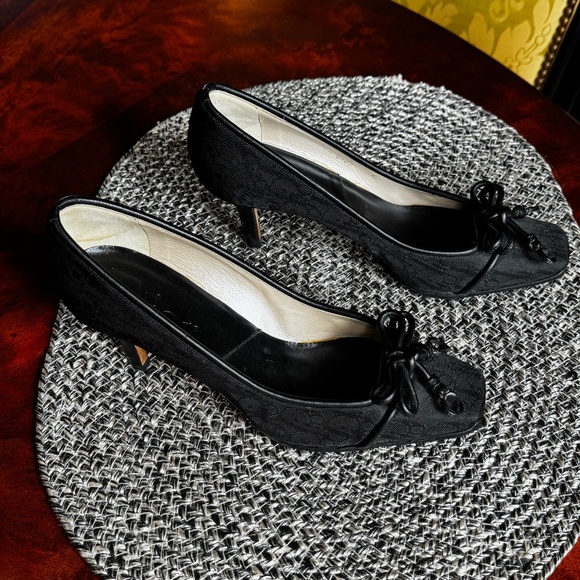 Dior "Black Monogram Canvas - Mid Heel Pumps - Leather Bow, Dangling CD Charms - Picture 5 of 12